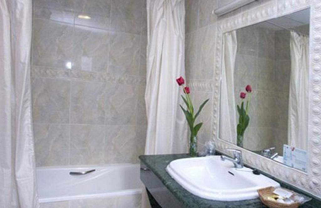 Hotel Avenida Yecla Room photo