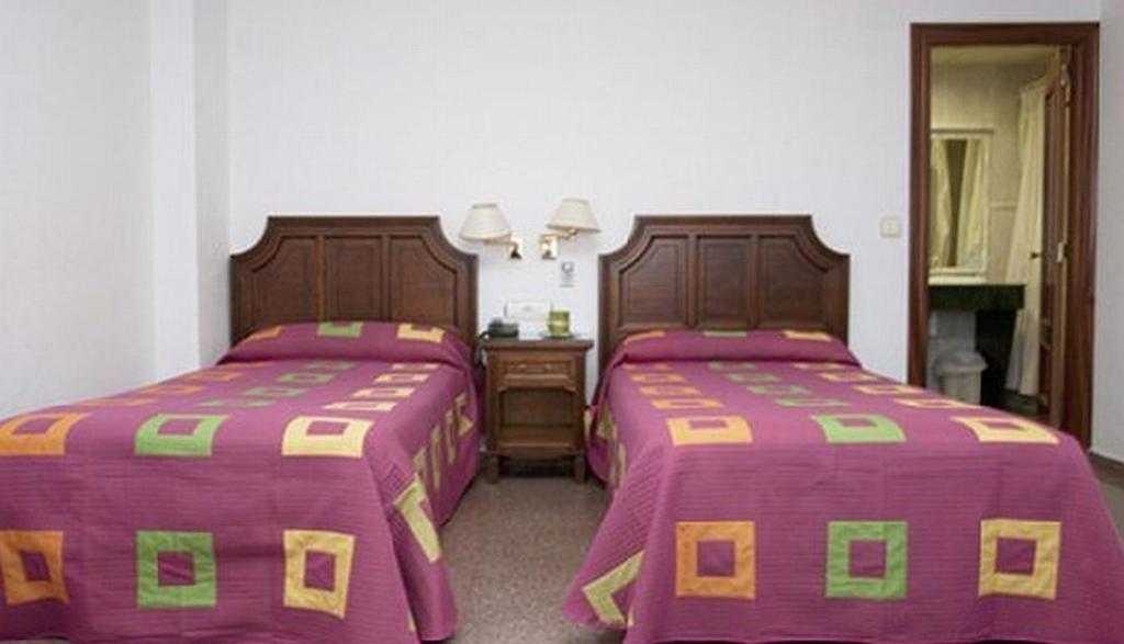 Hotel Avenida Yecla Room photo